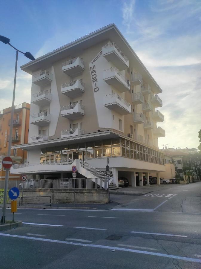 Hotel Madrid Римини Экстерьер фото