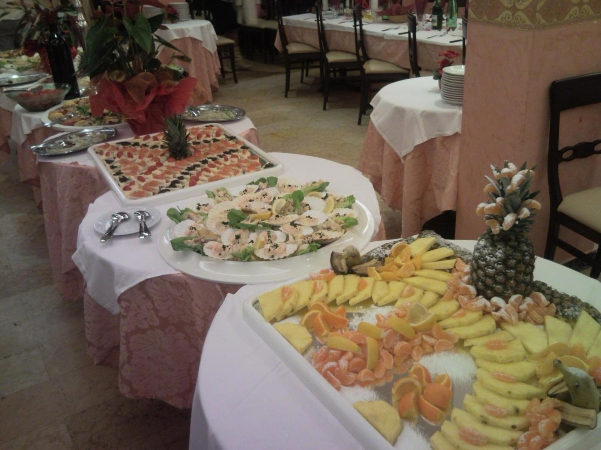 Hotel Madrid Римини Экстерьер фото